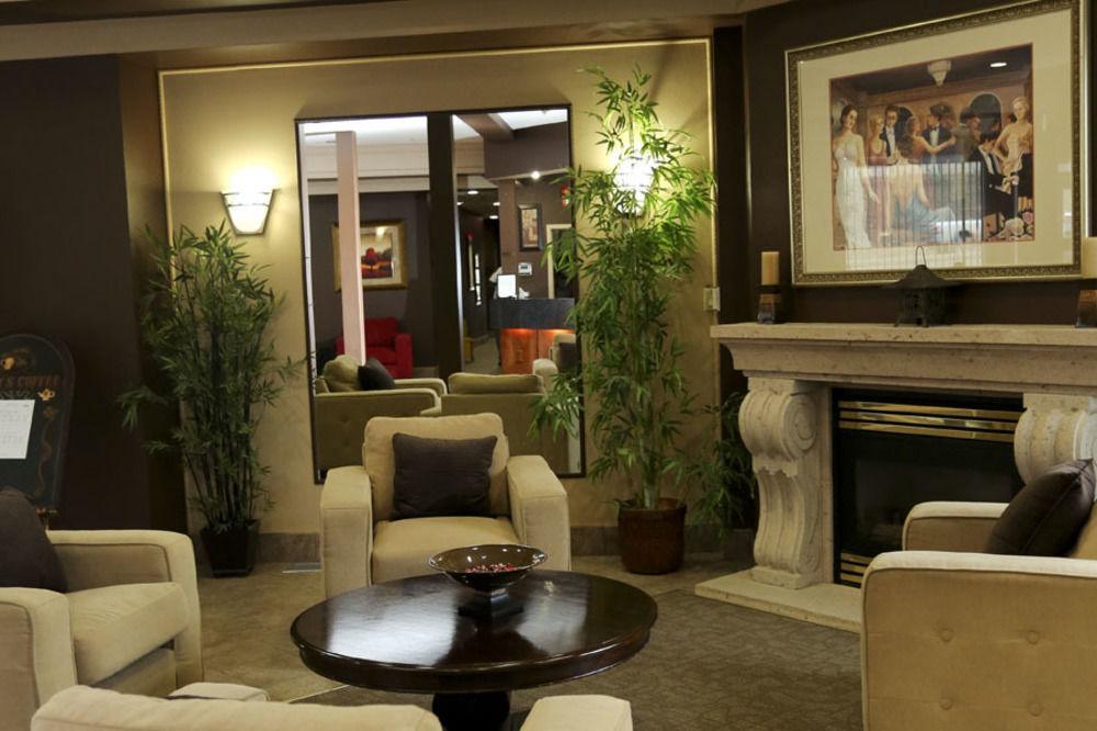 The Bridgeport Inn Форт-МакМеррей Екстер'єр фото