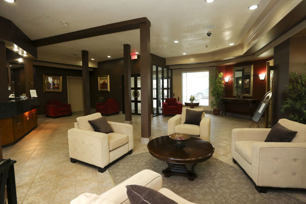 The Bridgeport Inn Форт-МакМеррей Екстер'єр фото